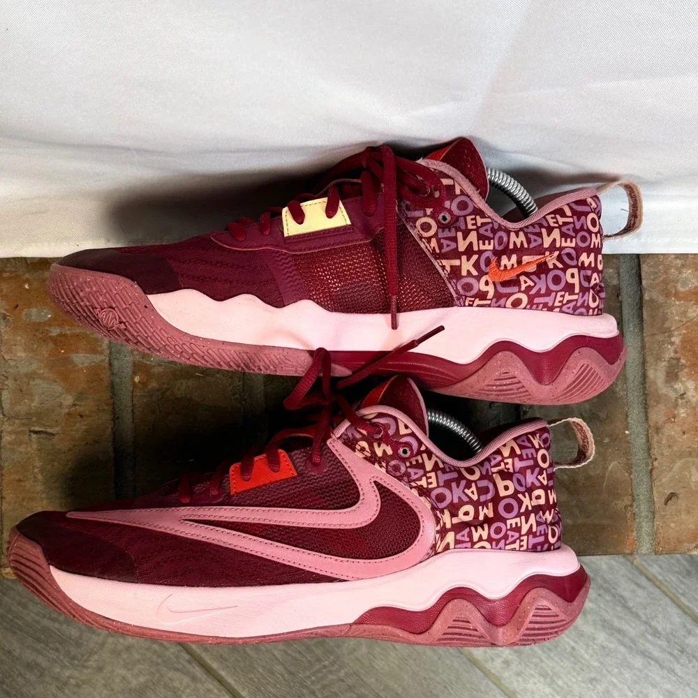 Nike Mens 10.5 Giannis Immortality 3 Alphabet Burgundy Pink Basketball Shoes